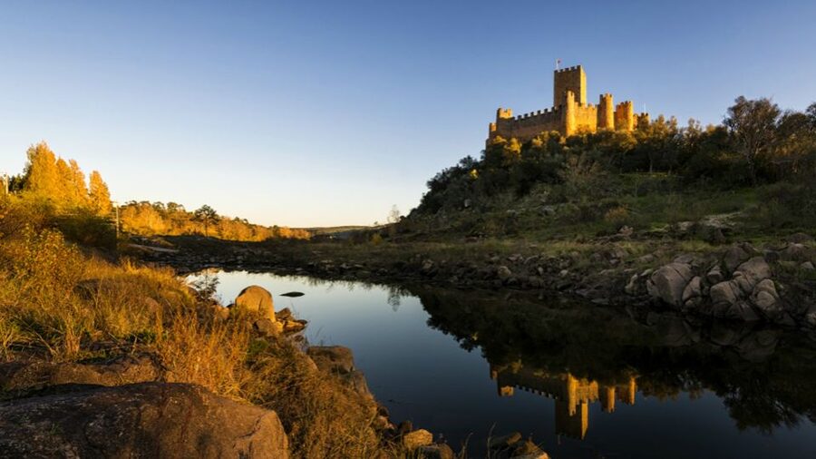 From Lisbon: Tomar, Christ Convent & Almourol Castle Tour - Santa Maria dos Olivais to the Convent: how the day builds meaning