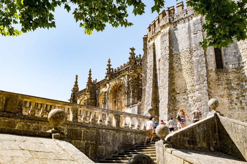 From Lisbon: Tomar, Convent of Christ & Almourol Castle - Church-to-castle pacing: timing, comfort, and where the day can feel long
