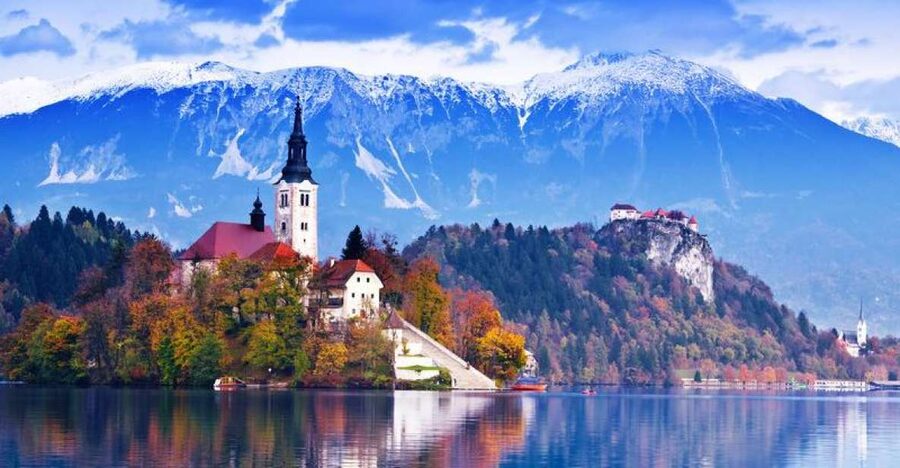 From Ljubljana: Trip to Lake Bled and Bled Castle - Tips so the day feels easy: shoes, cash, and staying on time
