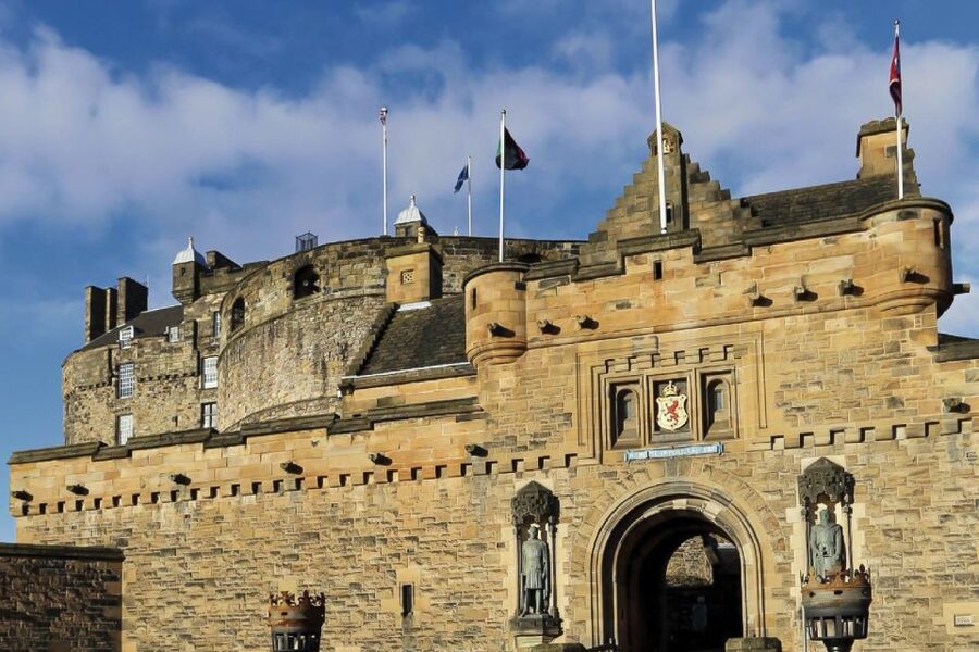 From London: Day Trip to Edinburgh by Rail with Castle Entry - Key highlights at a glance