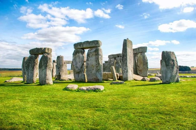 From London: Stonehenge & Windsor Castle Tour with Tickets - Coach comfort: why the ride quality matters