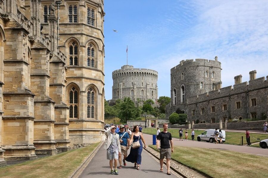 From London: Windsor Castle Afternoon Sightseeing Tour - State Apartments: the key rooms and why the audio guide matters