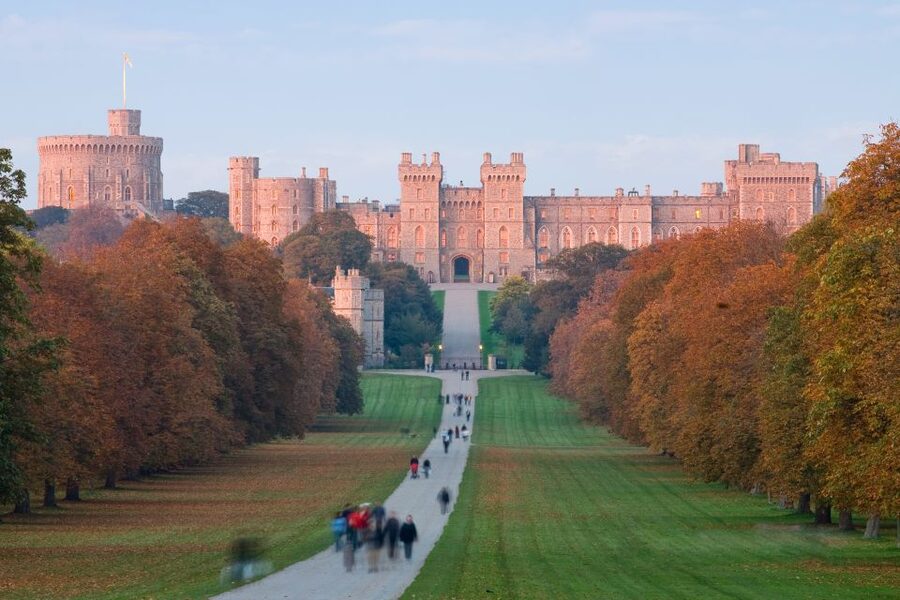 From London: Windsor Castle and Stonehenge Day Trip - Windsor Castle: State Apartments, St. George’s Chapel, and Queen Mary’s Dolls’ House