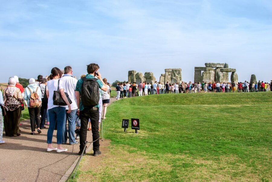 From London: Windsor Castle, Bath, and Stonehenge Day Trip - Windsor Castle, State Apartments, and the St George’s Chapel stop