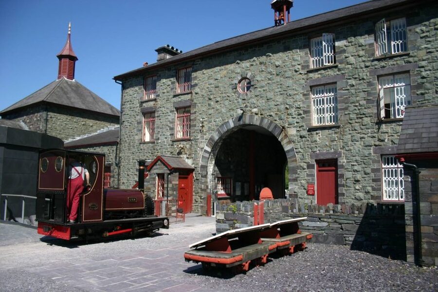 From Manchester: North Wales and Caernarfon Castle Day Trip - Betws-y-Coed in 45 minutes: pilgrim roots to an artist town vibe