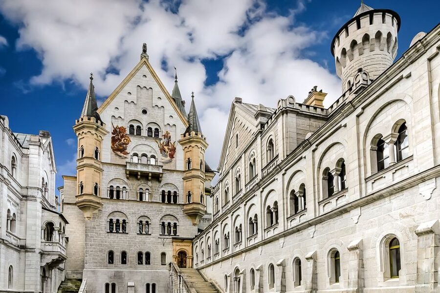From Munich: Neuschwanstein Castle Full-Day Trip - Meeting at Radius Tours and the Munich Ride Out to Bavaria