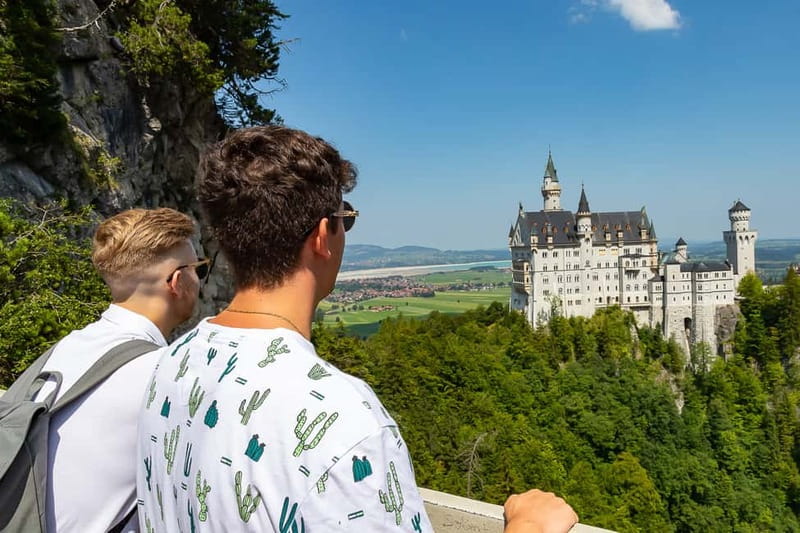 From Munich: Neuschwanstein & Linderhof Castle Full-Day Trip - Neuschwanstein: tickets, uphill walk, and the steps inside