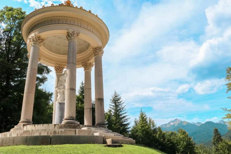 From Munich: Premium Neuschwanstein Castle & Linderhof Tour - Lunch and Oberammergau: a short village taste, not a detour fantasy