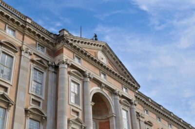 From Naples: Caserta Royal Palace Tour - Where the pickup happens in Naples (and how to not miss it)