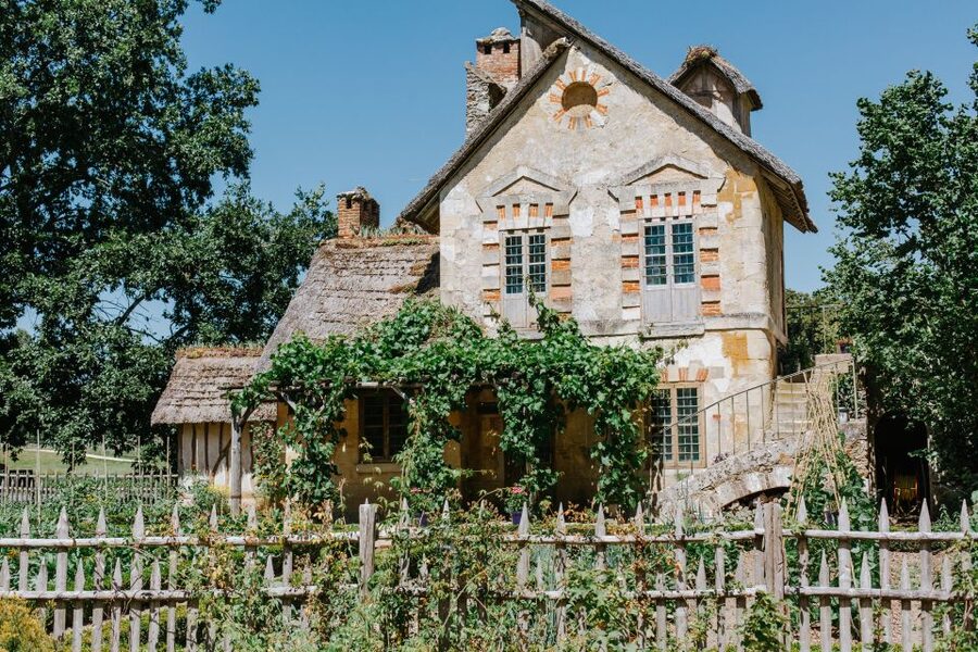 From Paris: Bike Tour to Versailles with Timed Palace Entry - Price and logistics: what $135 covers, and why that matters