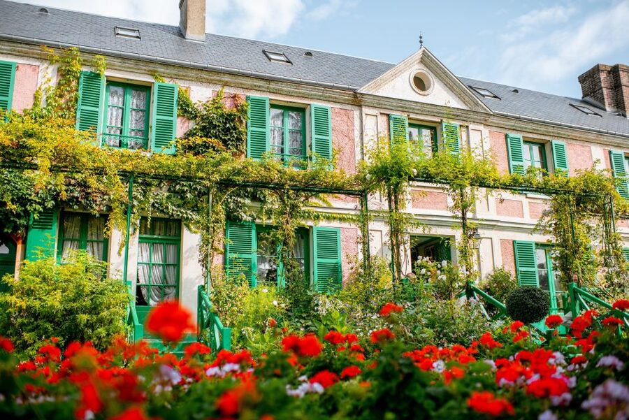 From Paris: Giverny and Versailles Palace Guided Day Trip - Key Things to Know Before You Go