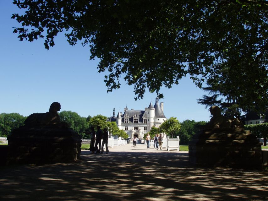 From Paris: Loire Valley Castles Full-Day Tour with Lunch - Who Should Book This Loire Castles Tour (and Who Might Want to Skip It)