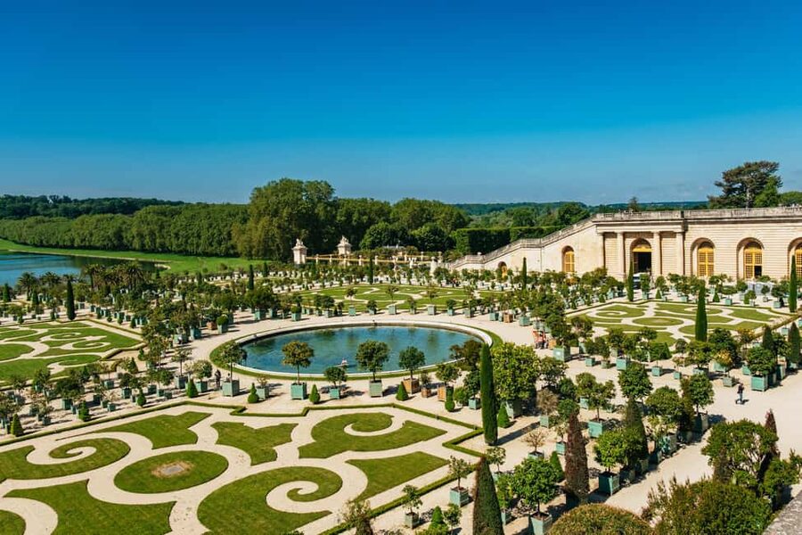 From Paris: Skip-the-Line Palace of Versailles Bike Tour - Why Versailles by bike beats the usual coach day
