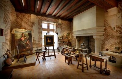 From Paris: Small-Group Tour of Loire Castles - Cheverny Castle and the WWII Art-Protection Story