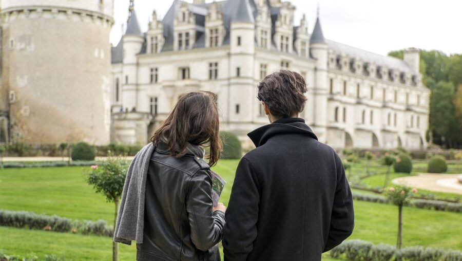 From Paris: Small-Group Tour of Loire Castles - Value and Price: Is $2,830 per Group Worth It?