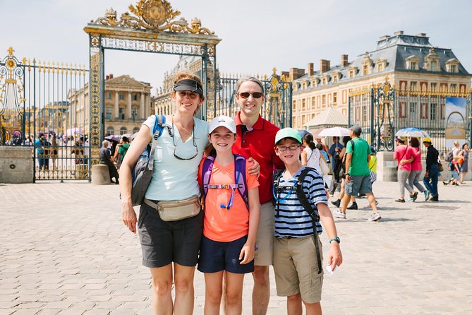 From Paris: Versailles Bike Tour w/ Palace, Gardens, & Picnic - Grand Canal picnic: the best kind of Versailles break