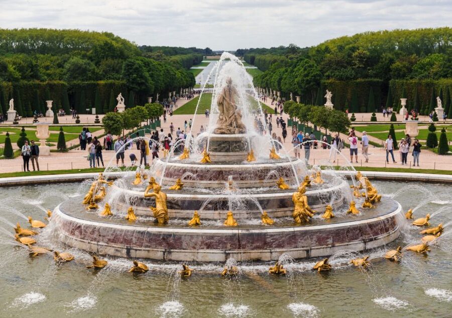 From Paris: Versailles Palace and Gardens Guided Day Trip - The Guided Gardens Interlude: A Short Tour Then Time to Wander