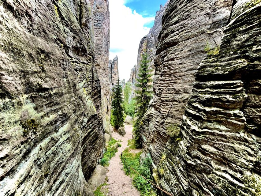 From Prague: Hike, Castle and Brewery in Bohemian Paradise - The 14th-century castle lunch stop and tower climb: the view is half the meal