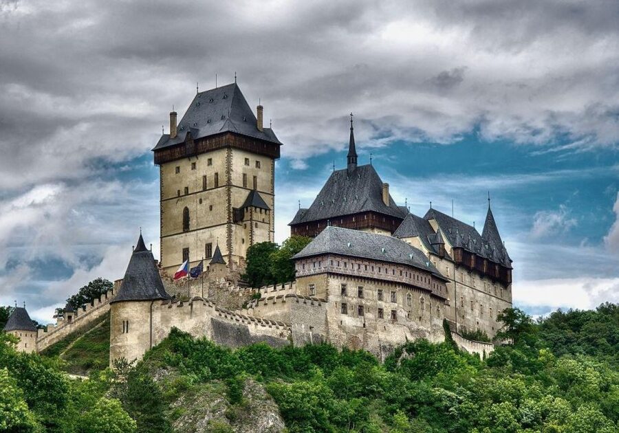From Prague: Karlštejn Castle & Koněprusy Caves Tour - Key things I’d plan around