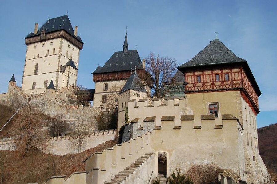 From Prague: Karlstejn Castle Skip-the-Line Ticket and Tour - English live guide + multi-language audio: how to avoid missing things