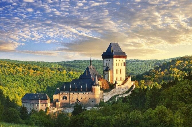 From Prague: Small-Group Karlstejn Castle & Koneprusy Caves Trip - Should you book this Karlštejn and Koněprusy day trip?