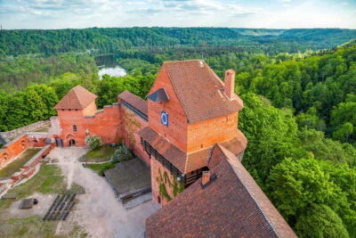 From Riga: Cēsis, Sigulda & Turaida Castle Tour - Entering Cēsis Castle by Candlelight, Where the Dark Is Part of the Show
