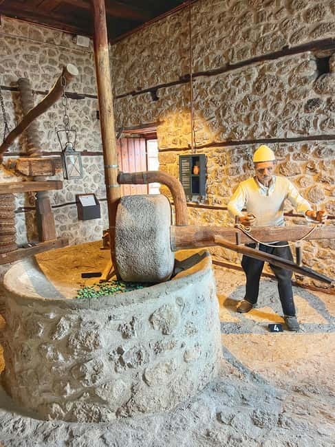 From Tirana: Kruja Castle, Old Bazaar & Sari Salltik View - Sari Salltik Cave Shrine: Bektashi significance and the view at 1,176 meters