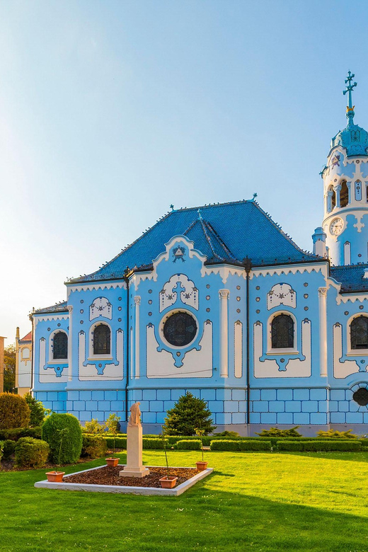 From Vienna: Bratislava with Local Guide, Castle & UFO Views - Key highlights at a glance