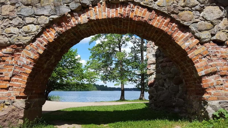 From Vilnius: Trakai Castle and Paneriai Memorial Tour - Who Should Book This Vilnius Trakai and Paneriai Tour