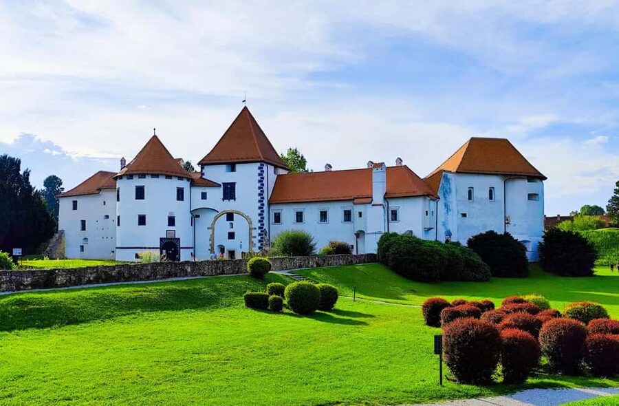 From Zagreb:Discover North Croatia, Museums, Castle and City - Museum of Neanderthals: A Start That Hooks You Fast