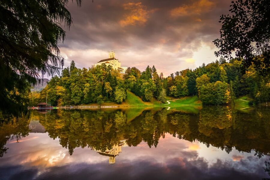 From Zagreb: Fairytale Castle & Wine Tasting & Lunch - The small-group ride: 15 people changes the whole day