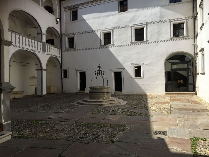 From Zagreb: Varazdin Baroque Town & Trakoscan Castle - Varazdin’s beautiful graveyard: a stop that changes the mood