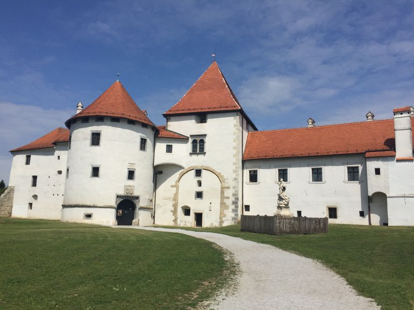 From Zagreb: Varazdin Baroque Town & Trakoscan Castle - Transport, timing, and the real pace of an 8-hour day