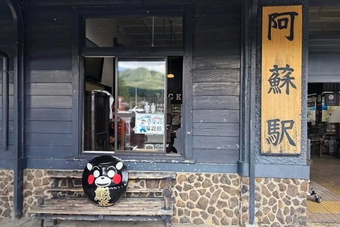 Fukuoka: Mount Aso Volcano, Kumamoto Castle, Grasslands Day Tour - Aso Roadside Station: Five Mountains views plus quick snack and souvenir time