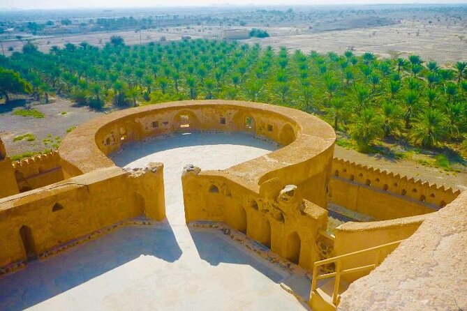 Full-Day Nizwa Fort, Bahla Fort and Jabreen Castle Private Tour - Muscat to Nizwa: Why This Fort-Heavy Day Works