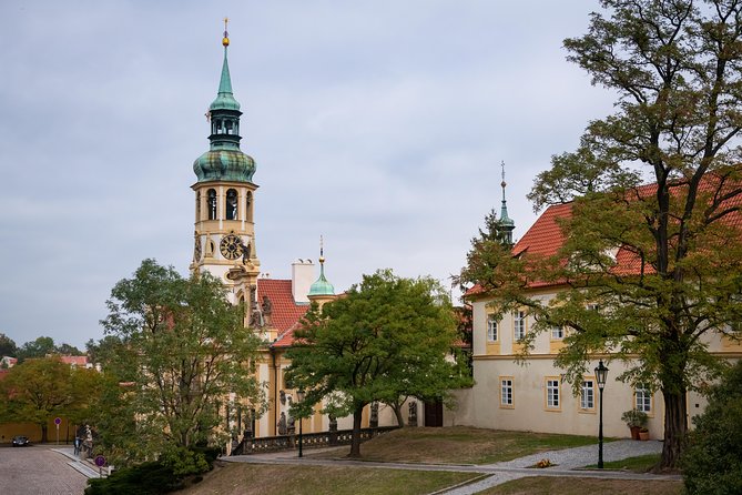 Full-Day Prague Tour with Prague Castle, Lunch and Vltava Cruise - Key things I’d bank on
