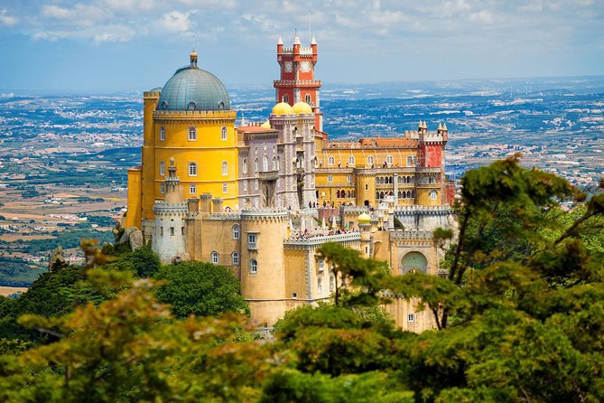 Full-Day Private Sintra Tour with Wine Tasting and Pena Palace - The big idea: why this Sintra day trip works