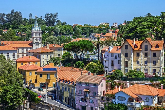 Full-Day Private Sintra Tour with Wine Tasting and Pena Palace - Stop 2: Winery pit stop near Sintra (and what to expect)