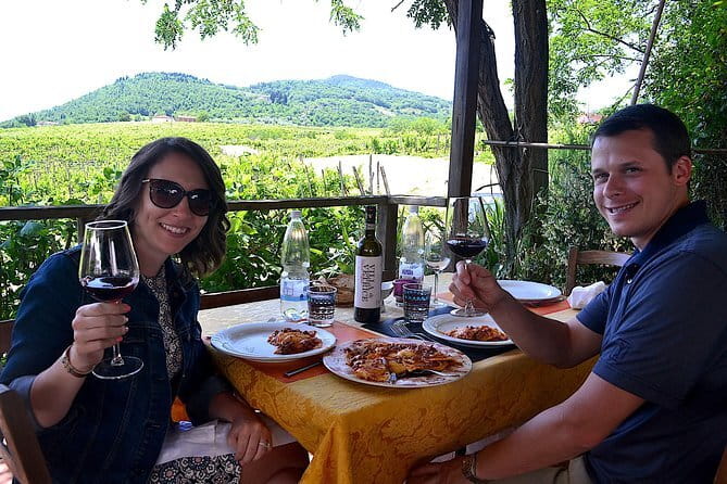 Full-Day Tuscany Castles Tour with Wine Tasting from Florence - Tenuta di Bossi: Renaissance villa, the Gondi family, and Vinsanto