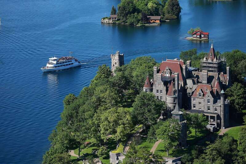 Gananoque: 1000 Islands Cruise & Optional Boldt Castle Entry - What the Boat Ride Feels Like (and Why the Audio Helps)
