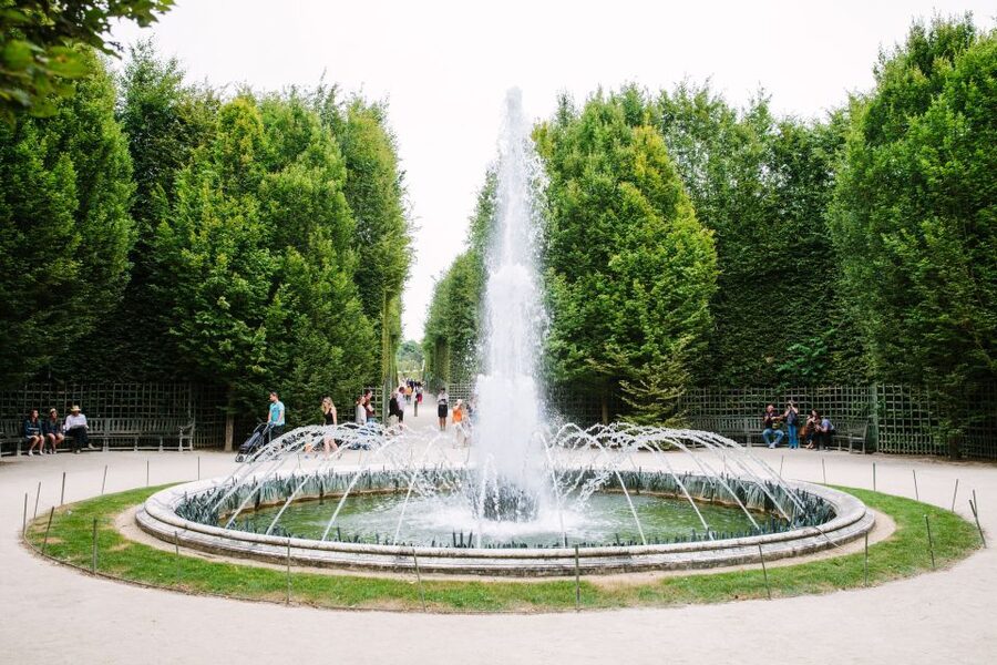 Gardens of Versailles Walking Tour & Palace Entry - Groves You’d Skip Without a Guide