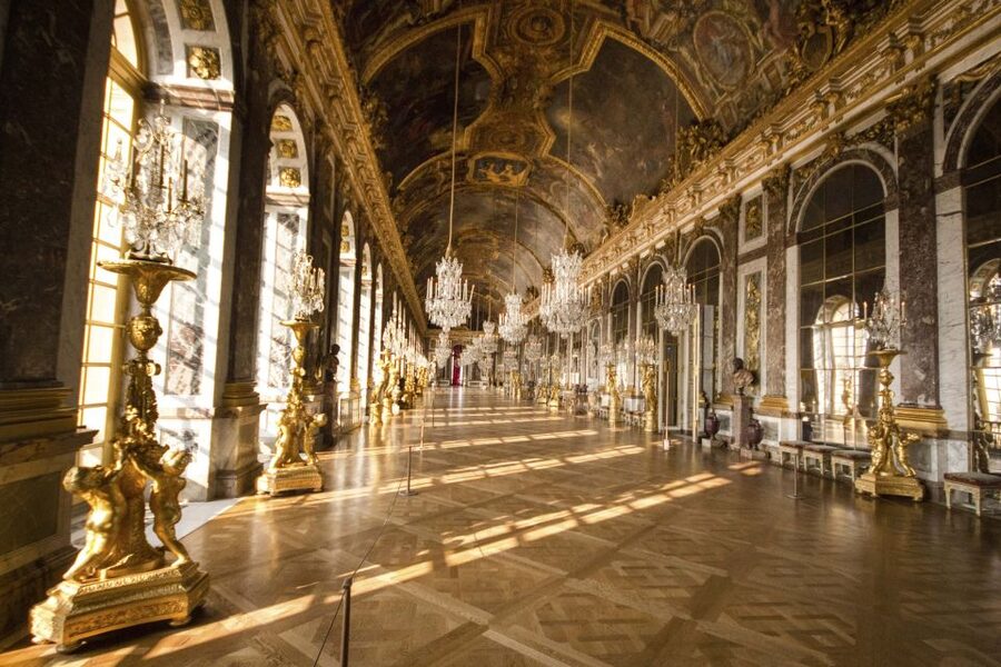 Gardens of Versailles Walking Tour & Palace Entry - Entering the Palace: Timed Entry Plus a Crowd Reality Check