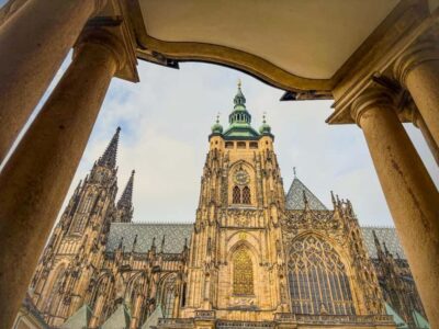 Get&Go:Prague Castle Ticket & E-Guide with Discount Vouchers - Your phone becomes the tour guide: audio guide, low data use, and language options