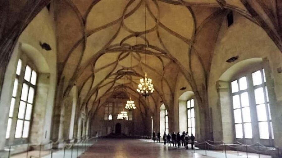 Get&Go:Prague Castle Ticket & E-Guide with Discount Vouchers - Golden Lane: the maze of stories inside the castle walls