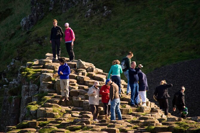Giants Causeway & Castles Tour from Belfast: Guided tour - Giant’s Causeway: How to Spend 90 Minutes at the Columns