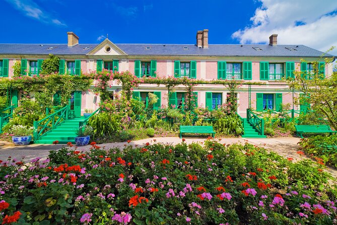 Giverny Monet's Home & Versailles Palace Day Trip from Paris - Versailles Gardens: 1 Hour to Choose Your Priorities