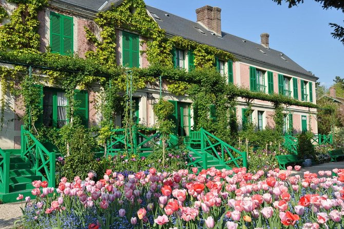 Giverny's House & Gardens plus Versailles Palace Day Trip with Lunch from Paris - How the day is paced (and where you might feel rushed)