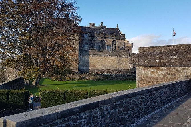 Glasgow: Loch Lomond, the Trossachs and Stirling Castle - How This Glasgow Coach Trip Packs Lochs, the Trossachs, and Stirling Castle