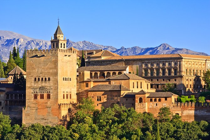 Granada Full Day Tour From Malaga - Inside the Alhambra: What the Guided Visit Gets You