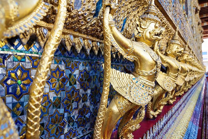 Grand Palace Glory and Emerald Buddha : Half-Day Tour in Bangkok - Wat Phra Kaew and the Emerald Buddha: Sacred Rules That Shape Your Experience
